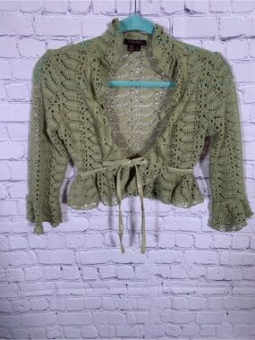 Takara Womens Croped Crochet Ruffle Sweater Green Size S Forest Fairy Festival